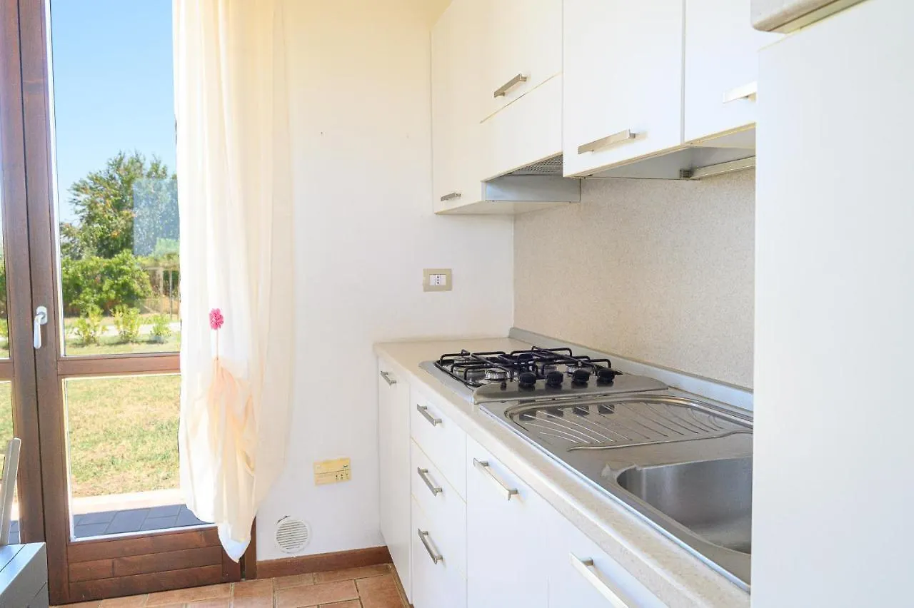 Residenza Principina Aparthotel Principina Terra 2*,